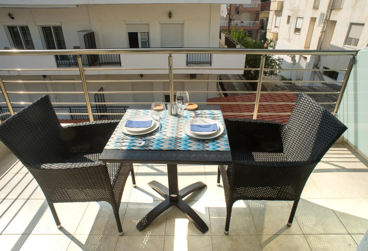 Lux Vip Apartments Peraía Esterno foto
