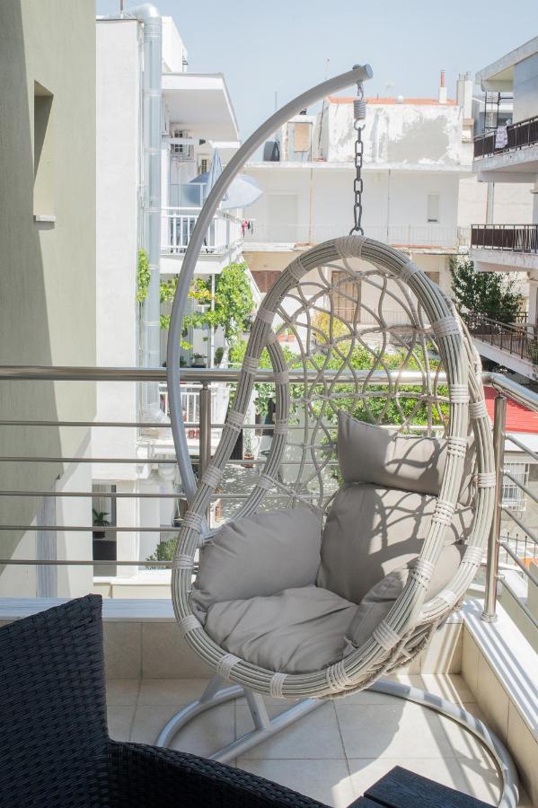 Lux Vip Apartments Peraía Esterno foto